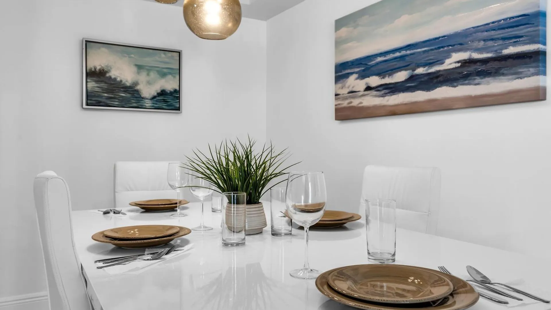 Appartement 2 Bed With A Pool & Gym- Free Garage Parking