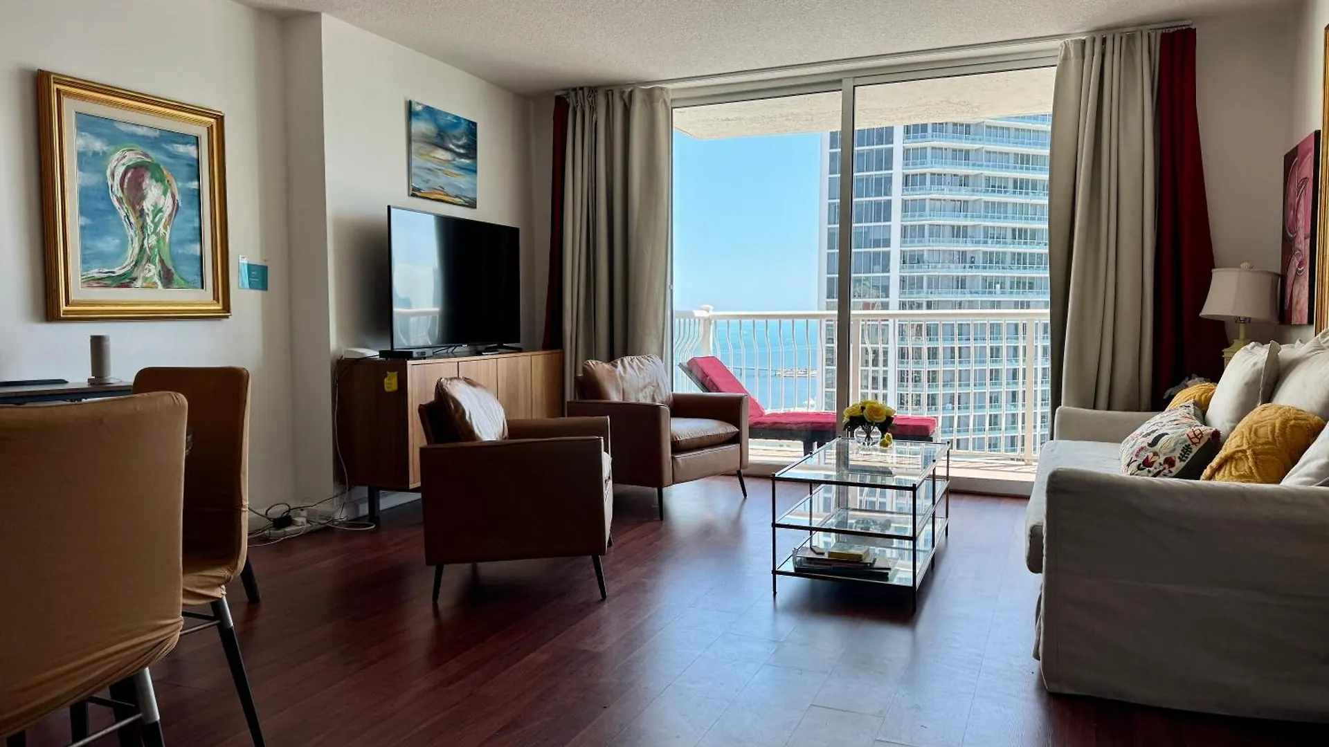 Brickell Unit, Amazing View, Balcony, Pool, 1 Free Parking * Miami