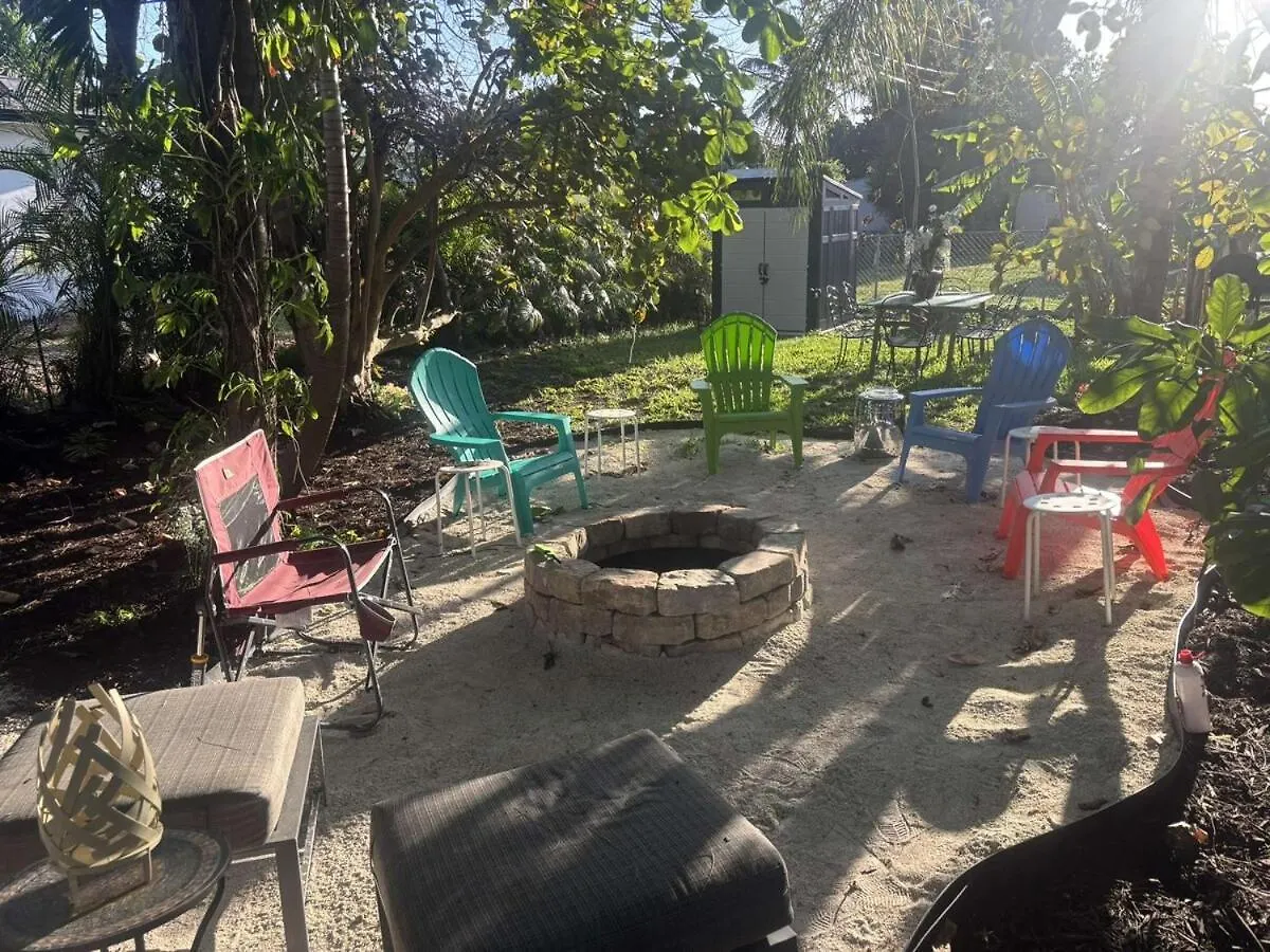 Enchanted Forest In Little Wynwood Ferienhaus *