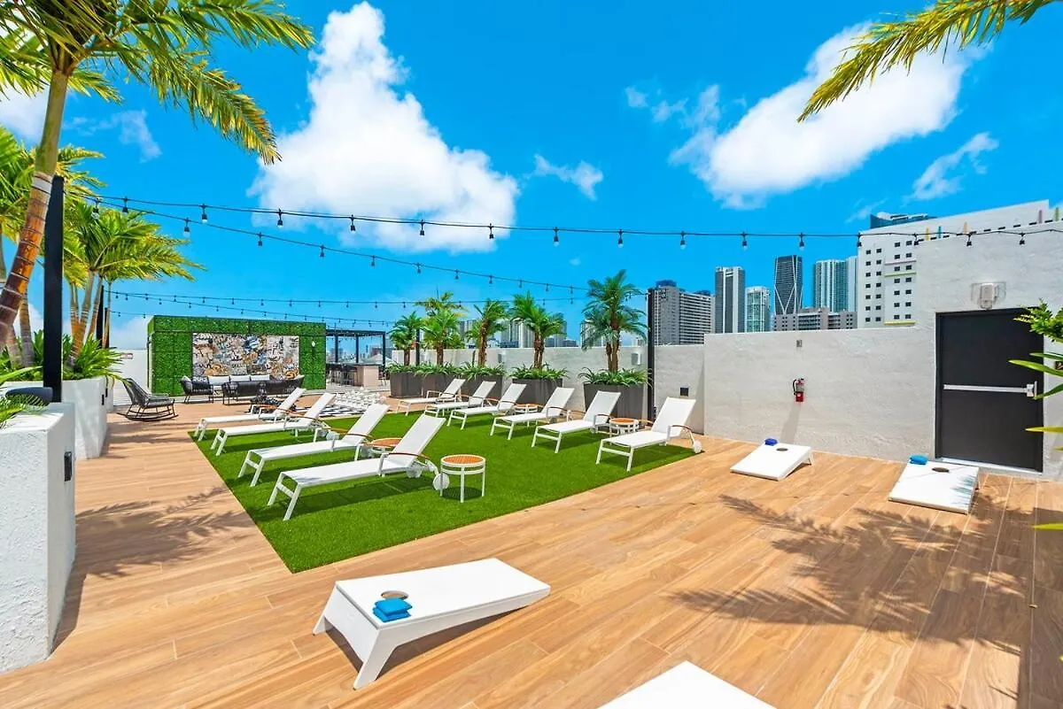 Free Parking Pool 391mbps Gym Balcony Views * Miami