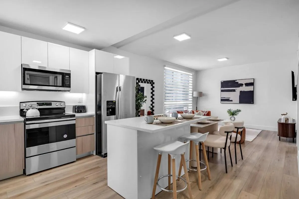 Brand New 2 Bed 2 Bath Apartmán *