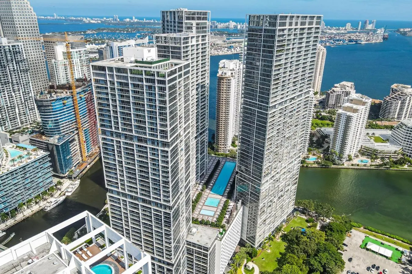 Icon Brickell Gem 2-br Oasis With Amazing Views *