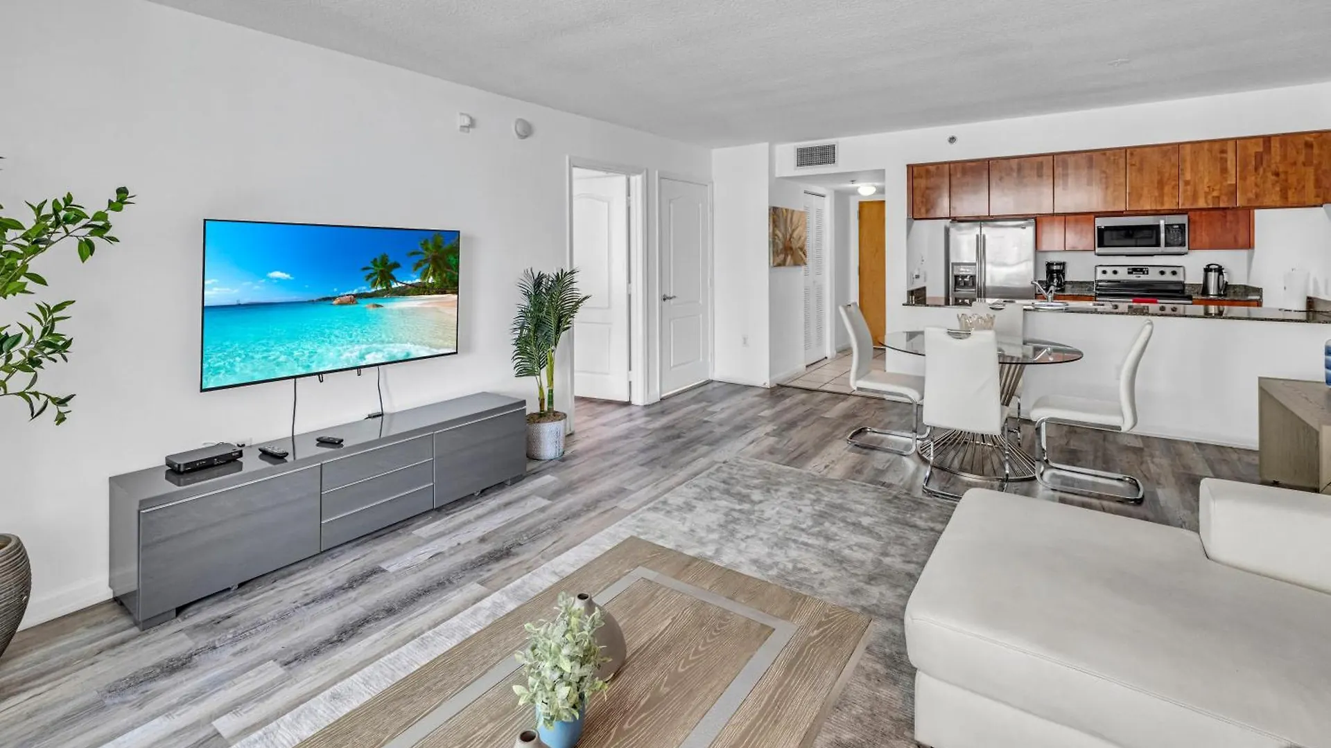 Brickell 1 Bed 1 Bath Free Parking アパート *