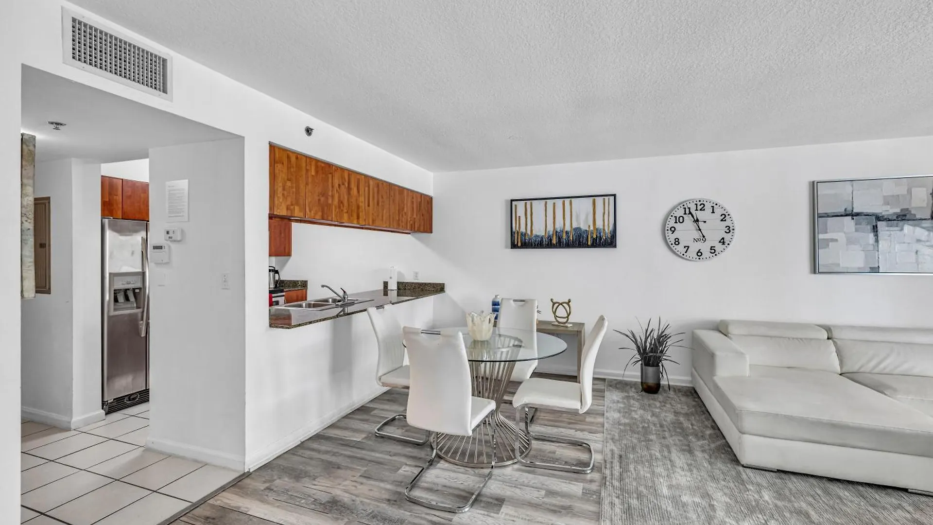Brickell 1 Bed 1 Bath Free Parking アパート