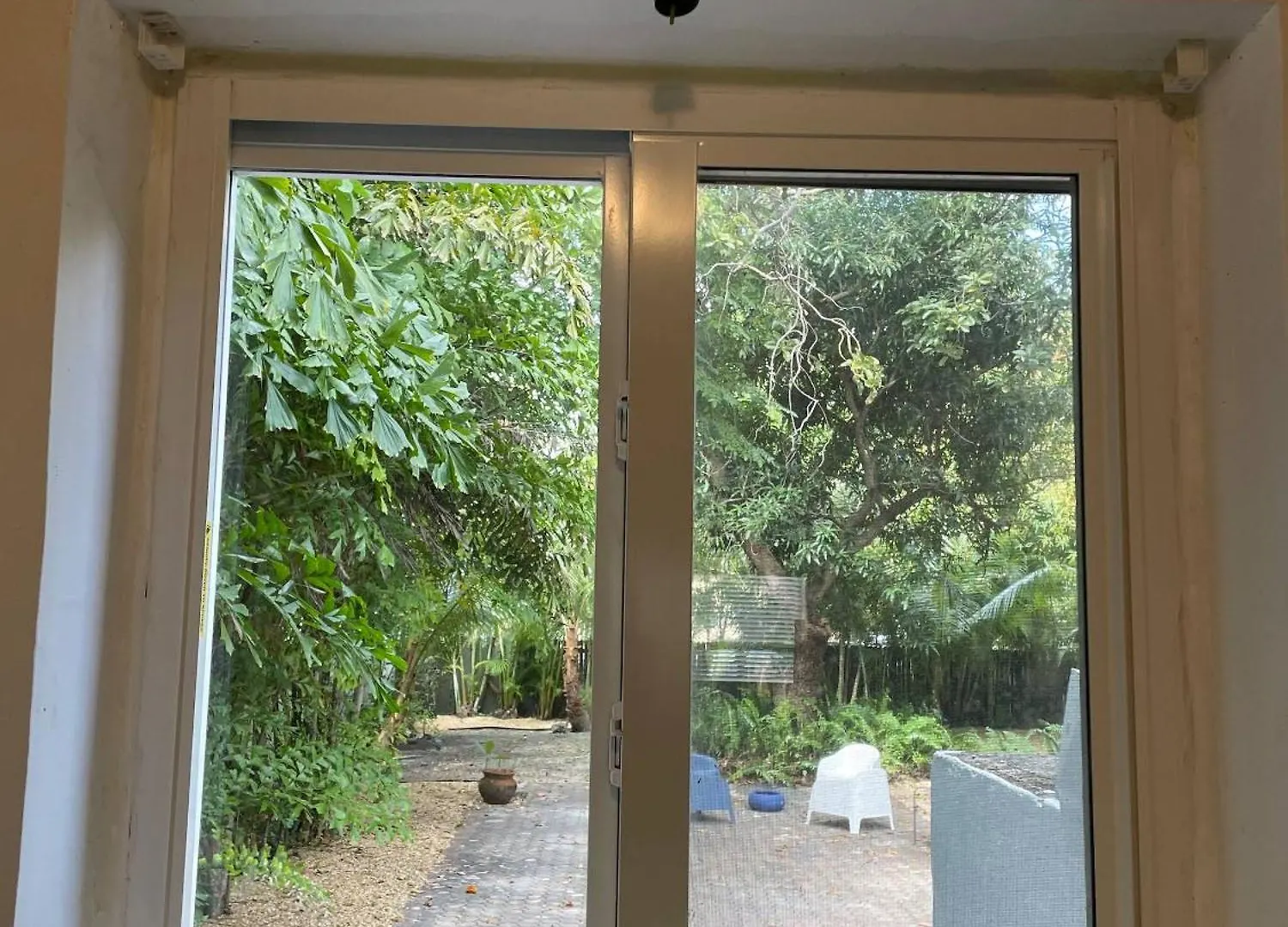 Daire 3 Bedroom With Backyard Oasis