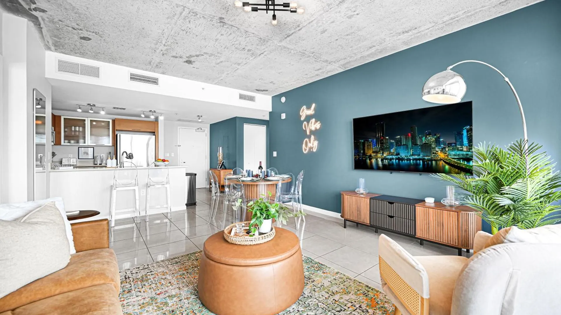New Modern And Exclusive Luxury 2 2 In דירה מיאמי