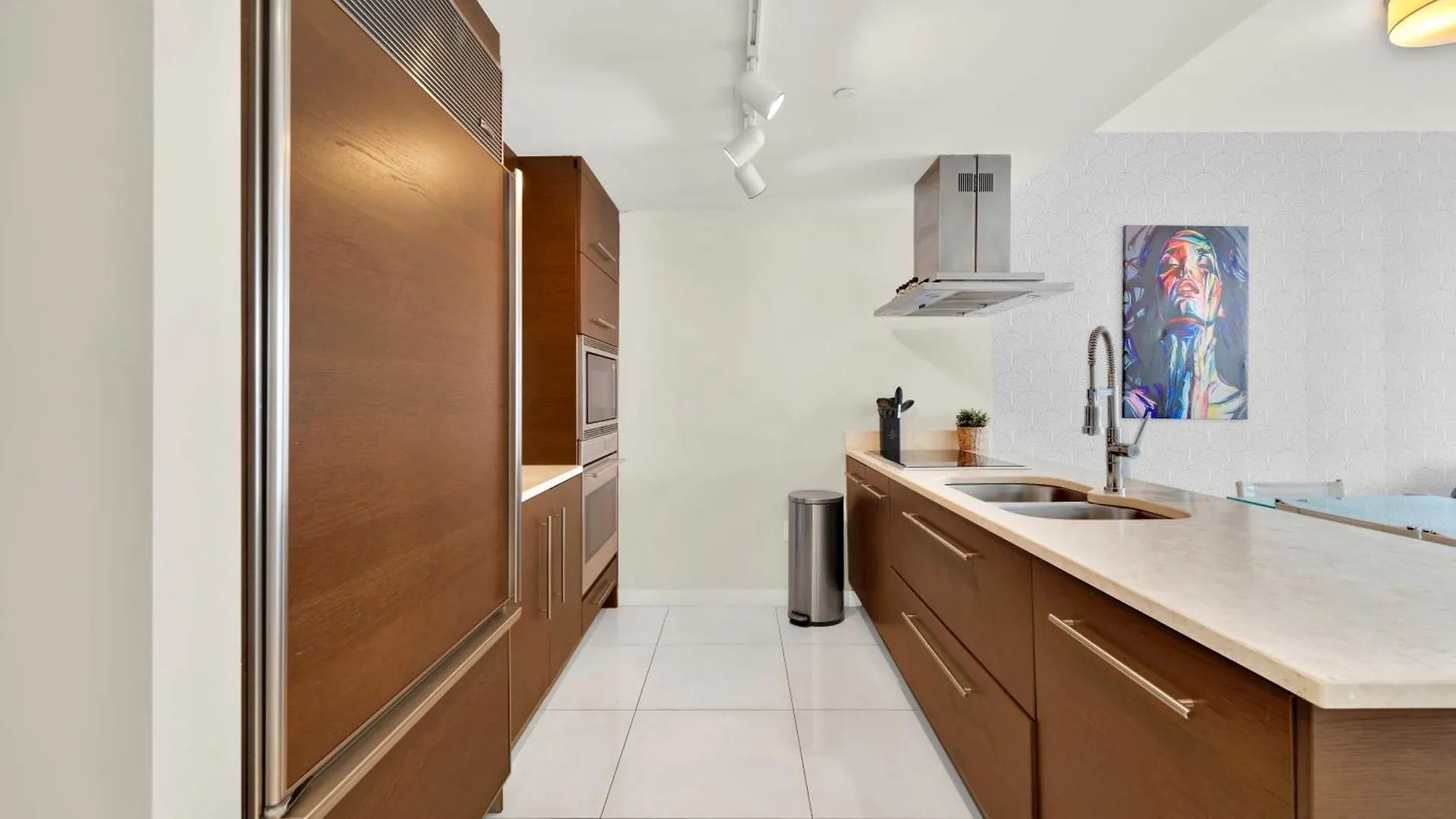 Luxurious 5-star At The W Icon Brickell Appartamento