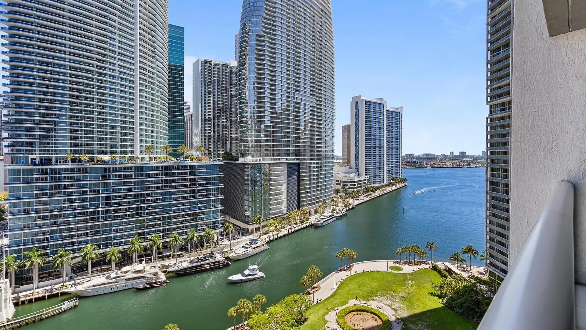 Large In W With Bay Views * Miami