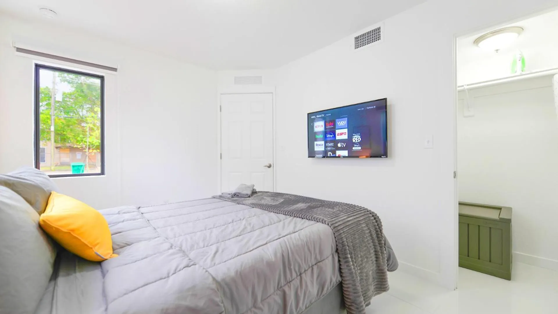 דירה Prime Location Duplex For A Relaxing מיאמי