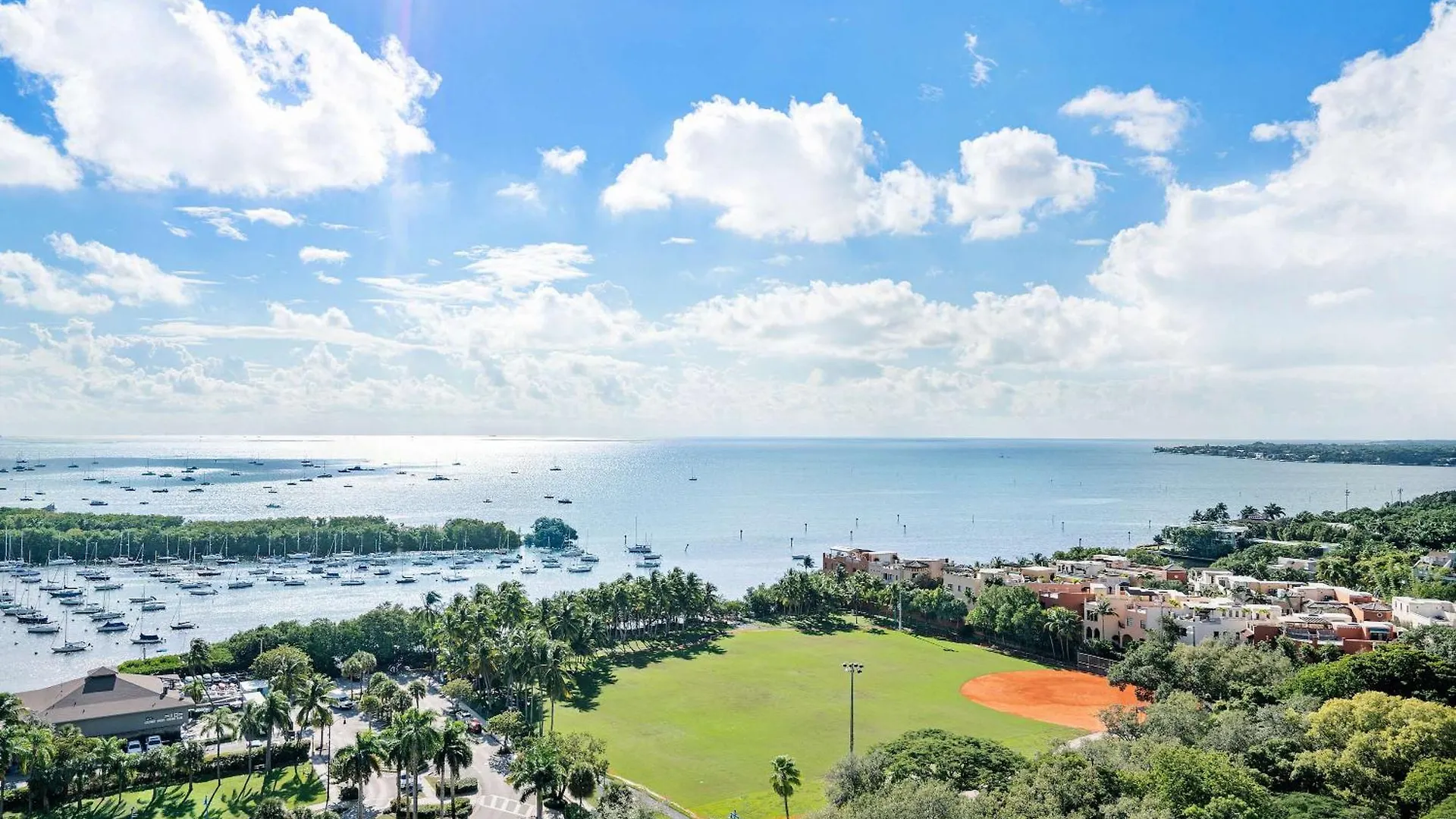 Mvr - Elevate Your With Stunning Ocean Views *