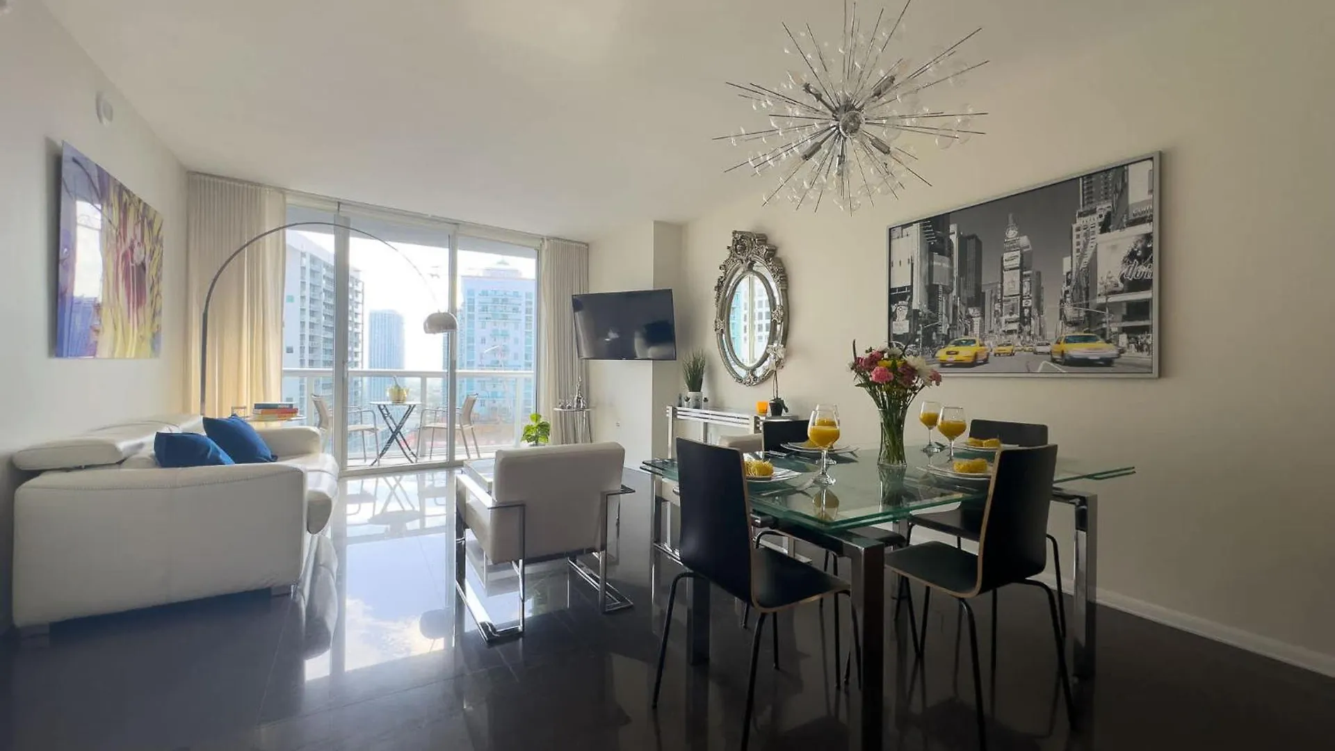 Mvr Panoramic Views & King Comfort Lejlighed