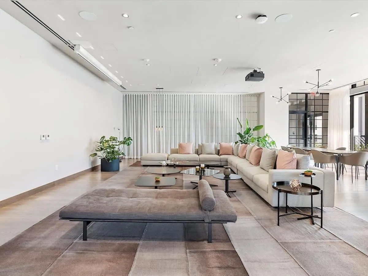 Mvr Skyline Luxury In Downtown