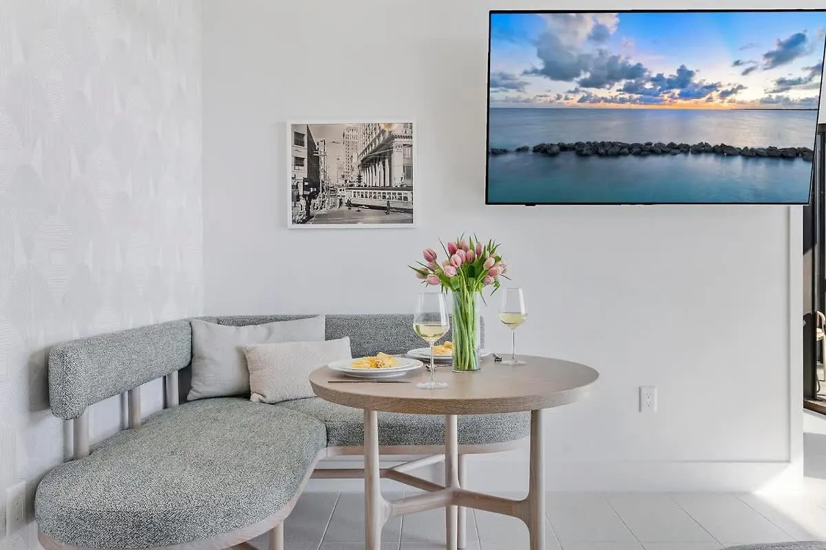Mvr Skyline Luxury In Downtown *