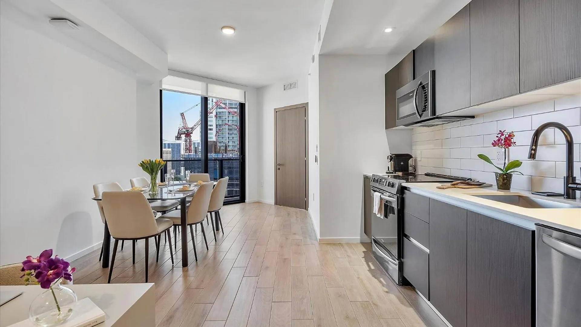 Mvr Steps From Everything Downtown Appartamento