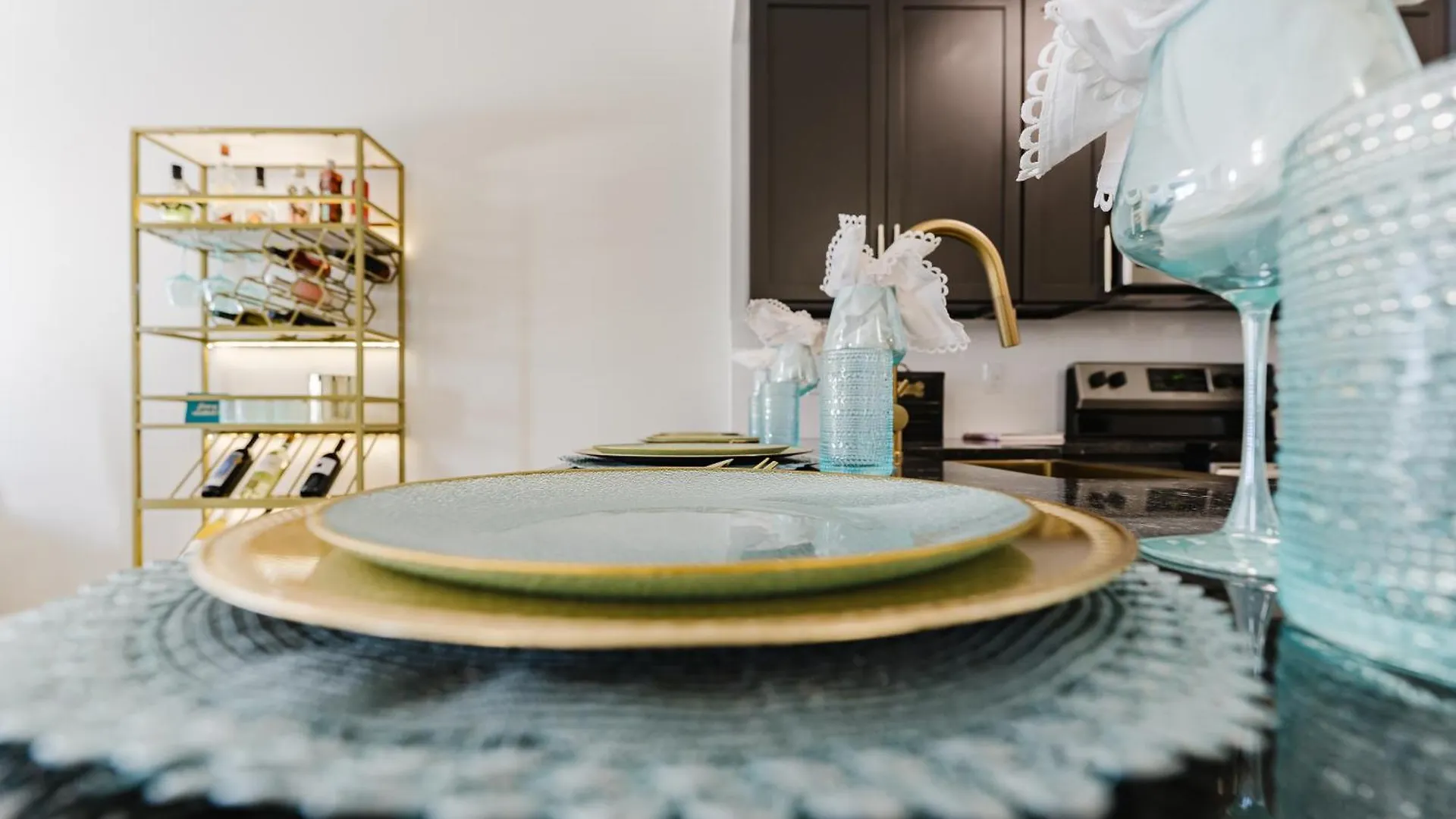 Lux Modern 4br With Pool In *