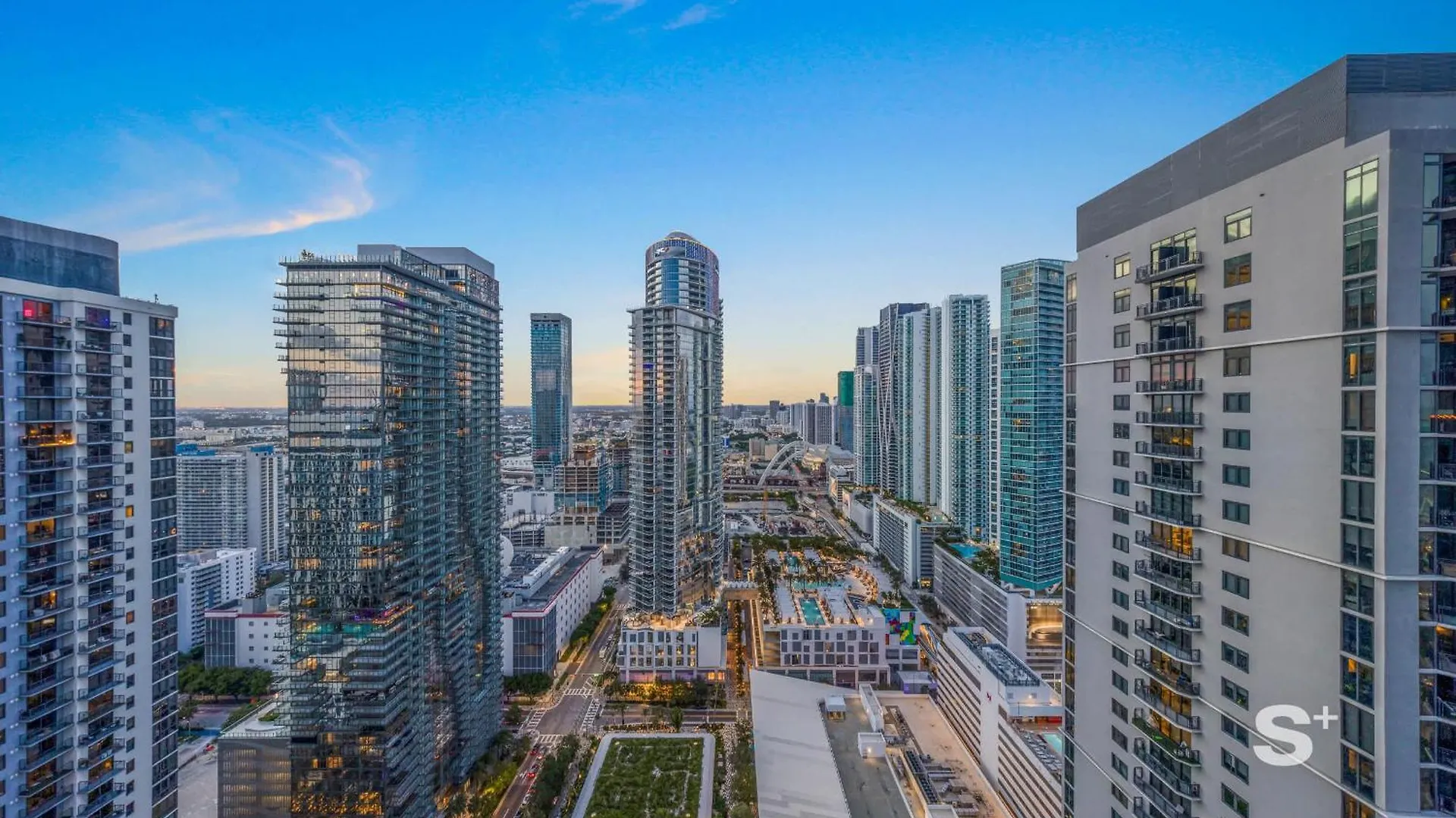 Διαμέρισμα Modern Dtw Escape With Water Views *