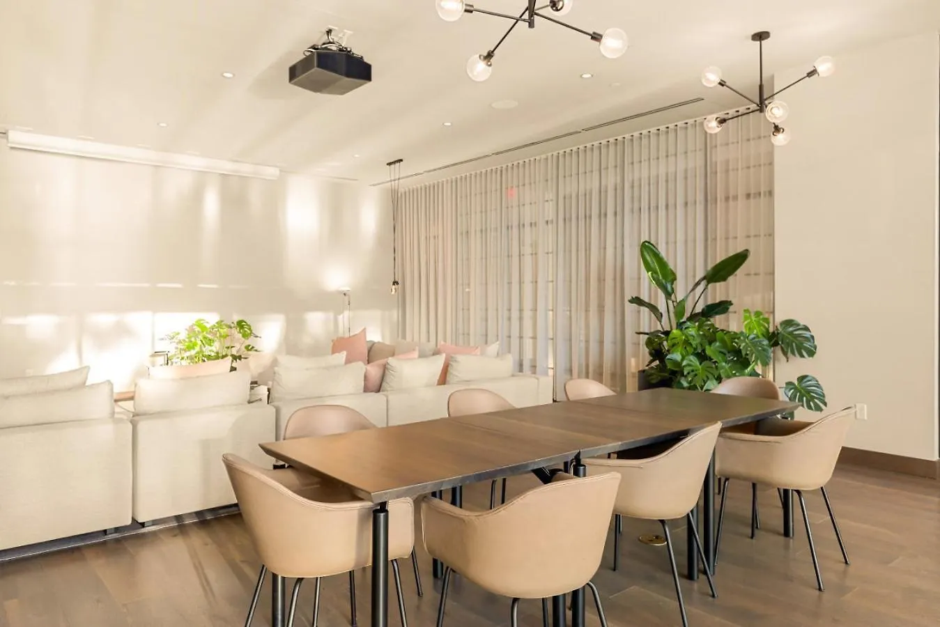 1 Bedroom With Pool And Gym Next To Kaseya Center מיאמי