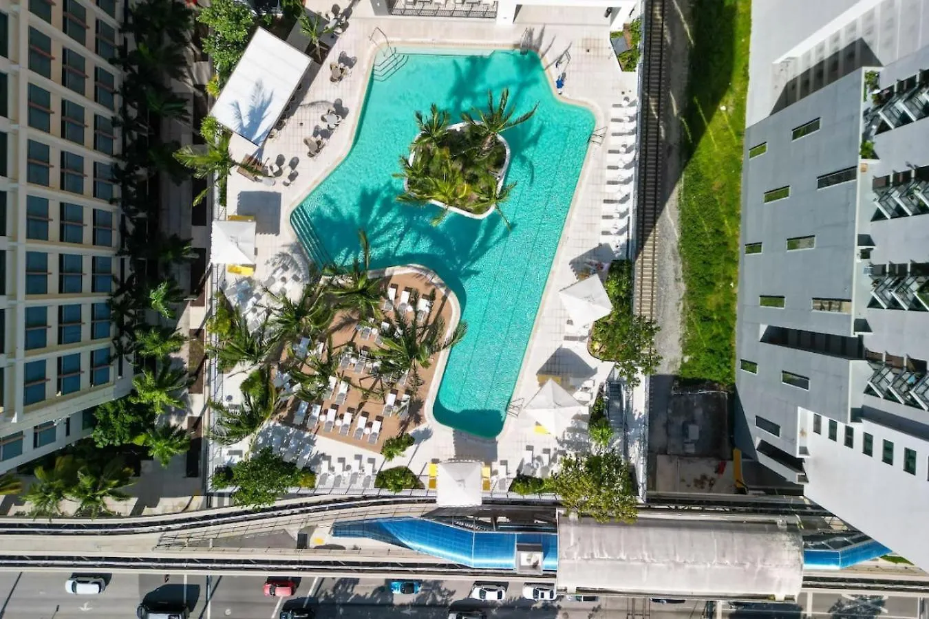 Дом отдыха 3610 Calm Blue W Balcony View Pool And Gym *