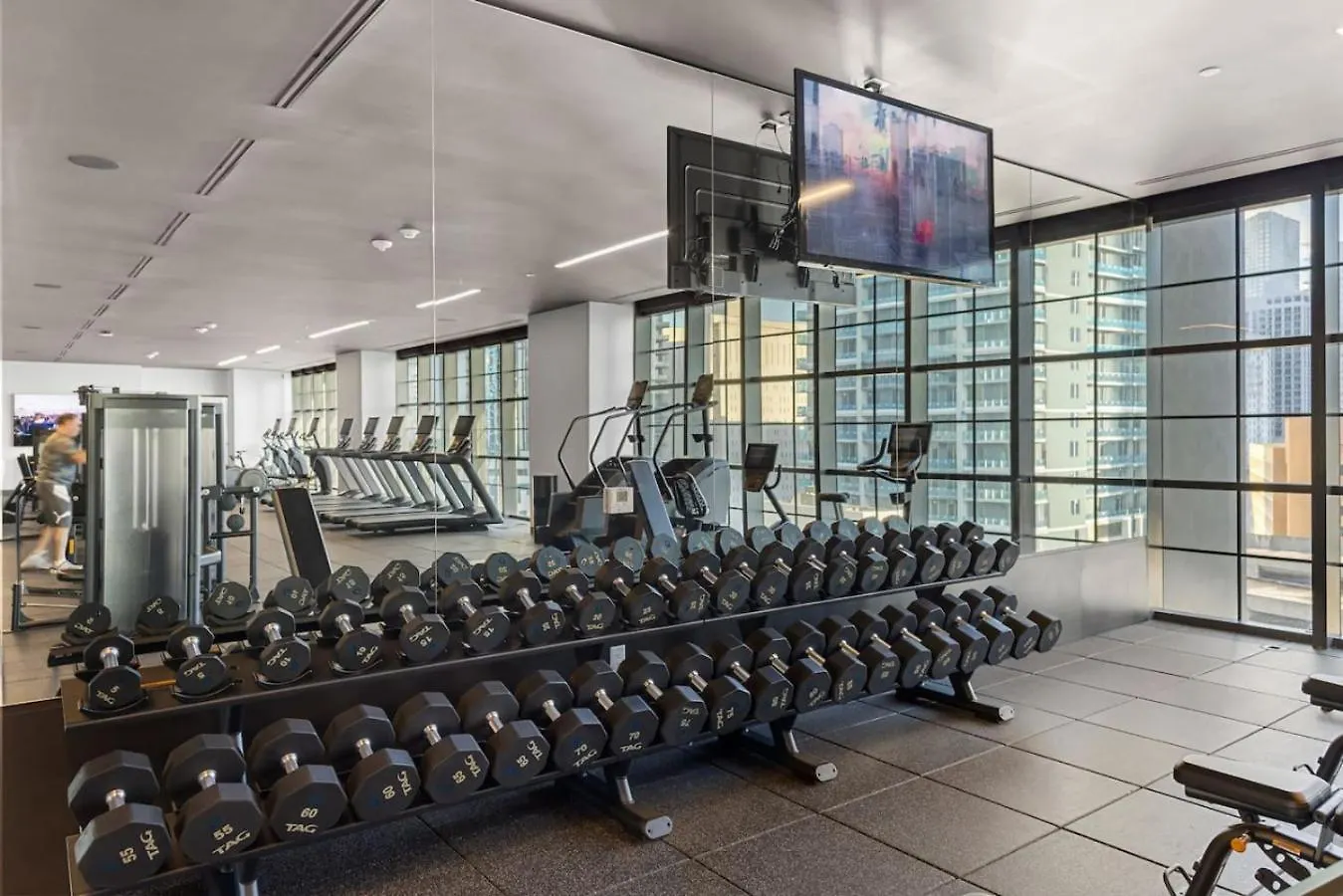 3209 In Heart Of Downtown With Pool A Gym And 度假居