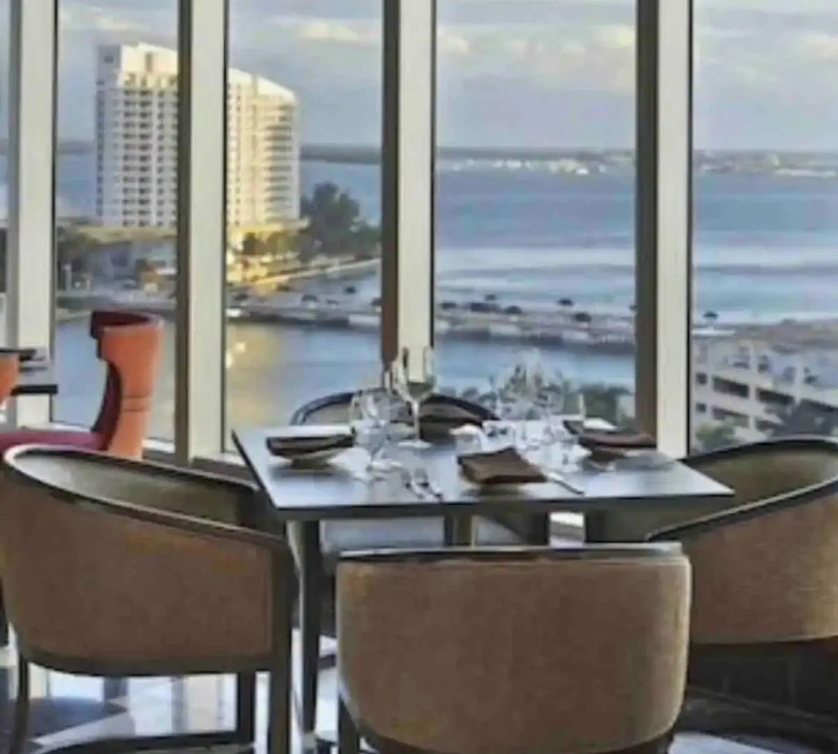 Highest Floor Icon Brickell With Stunning Bayview & 5 Star
