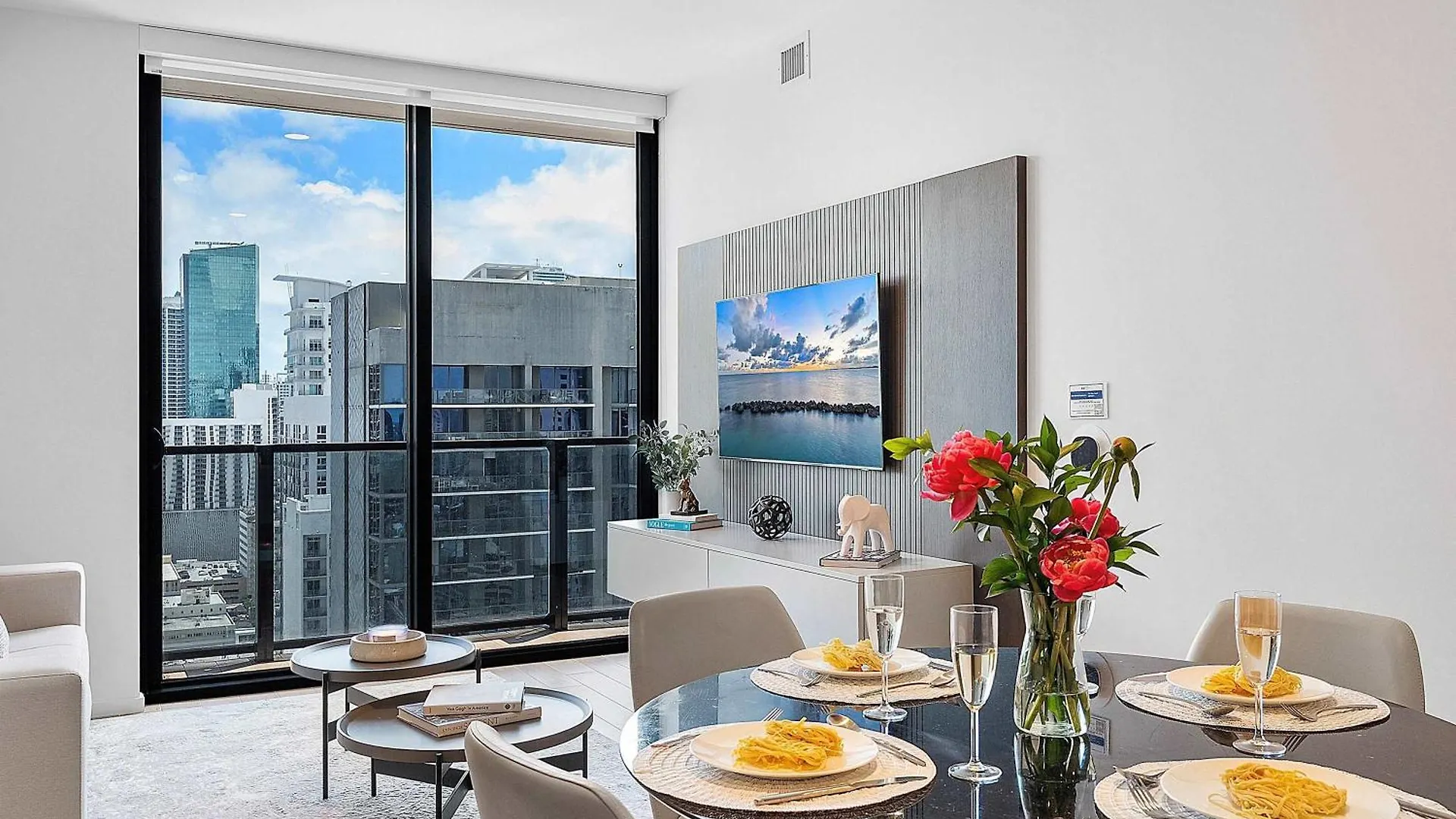 Apartment Mvr - Exclusive In Miami-s Tallest Tower Miami