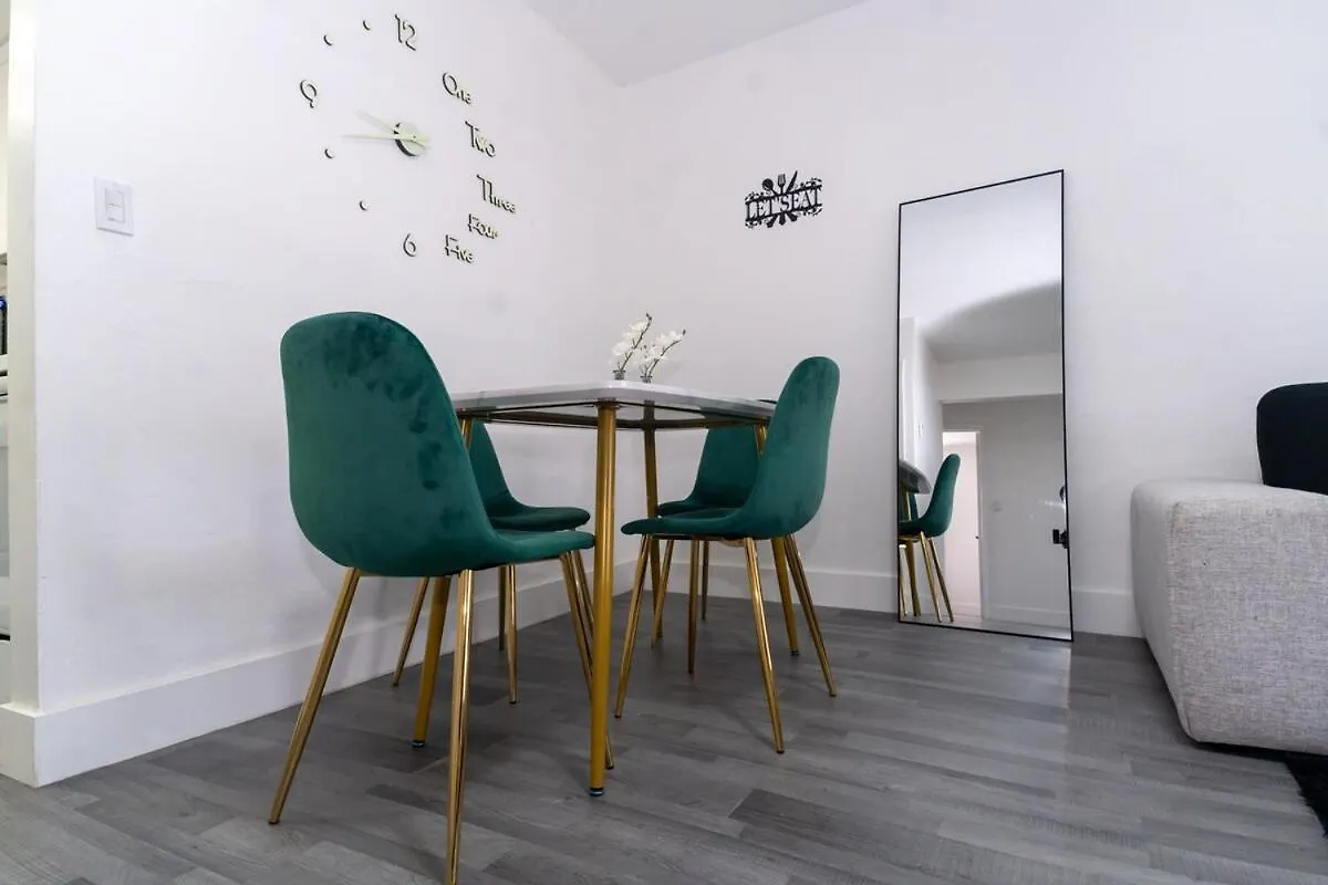 Cozy Unit Near Downtown Appartement