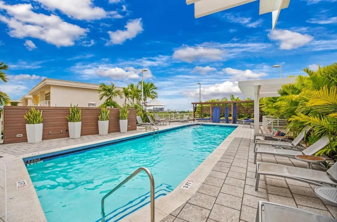 Midblock Midtown 1b W Pool Gym Apartamento *