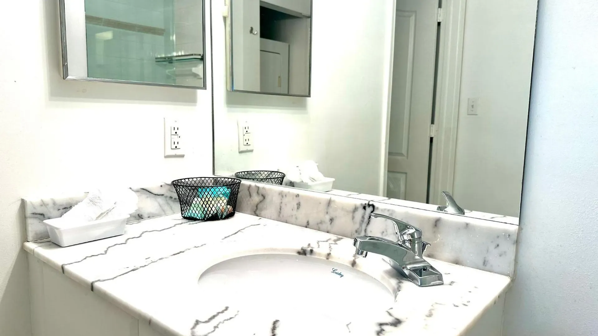 1br Brickell Included Pool, Gym And Free Parking 아파트