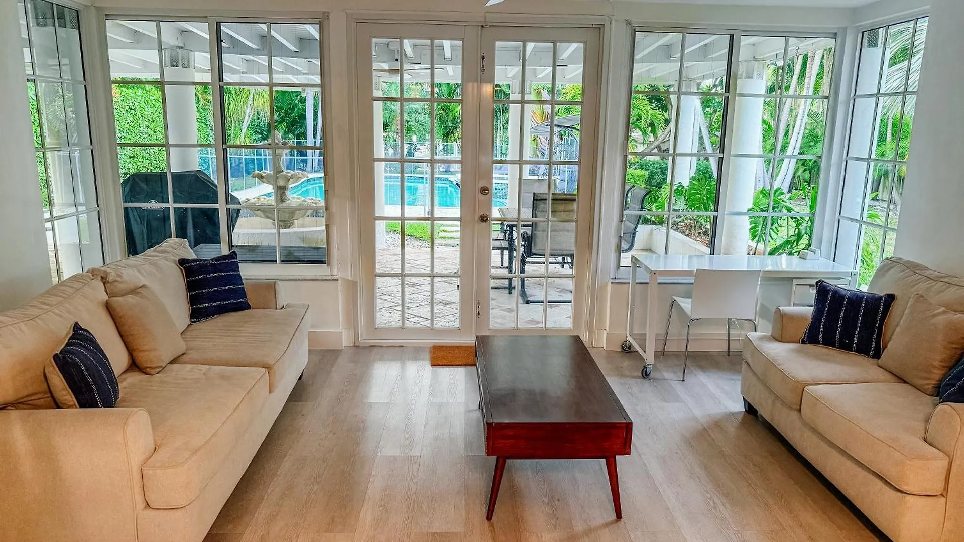 Marilyn Monroe Waterfront House In Miami!