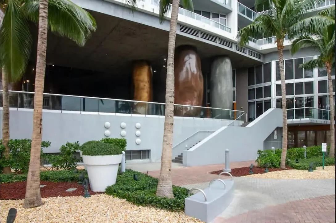 Penthouse Icon W Waterviews Balcony Brickell Nyaraló