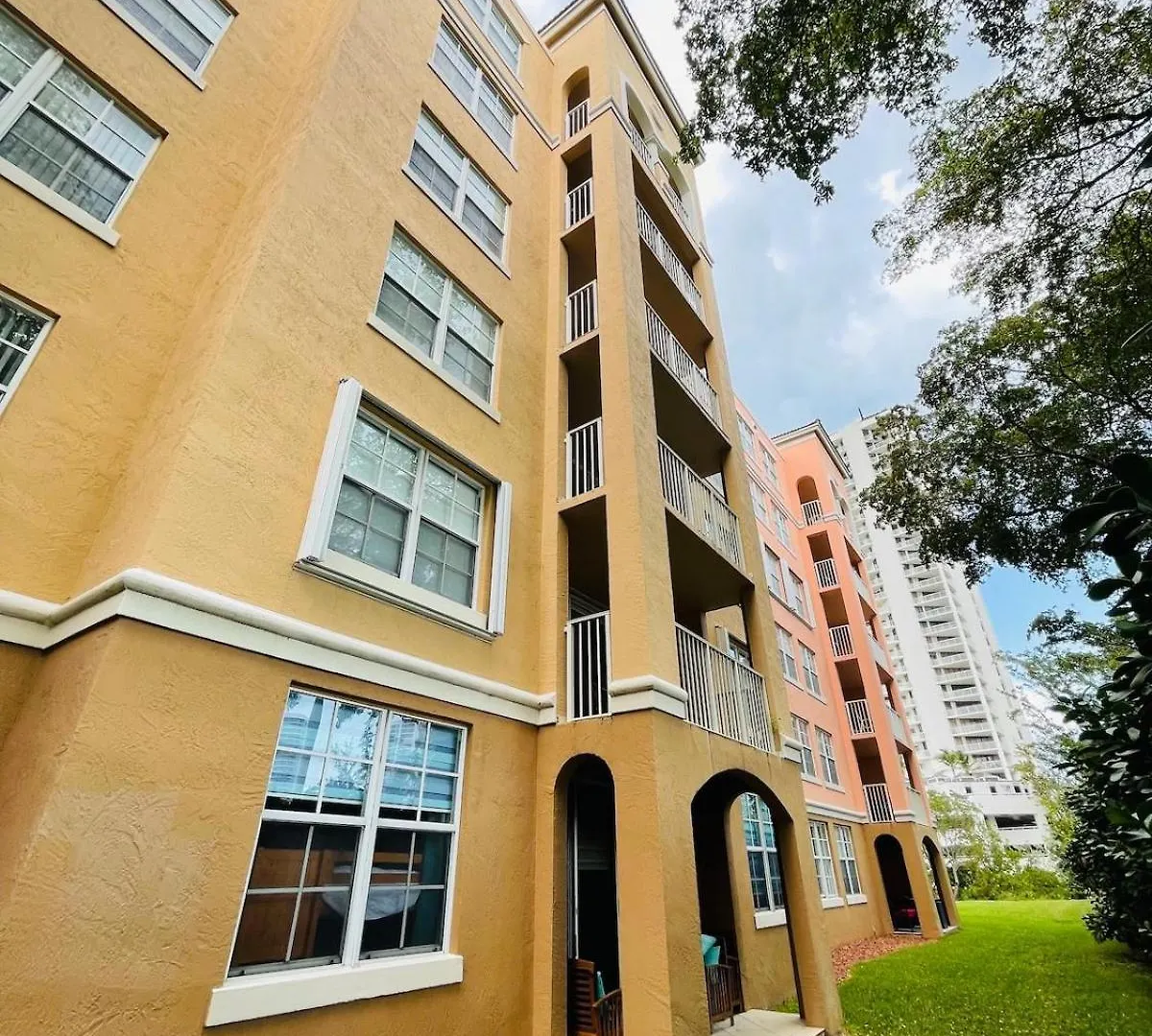 2 Bedrooms At Yacht Club Of Aventura شقة ميامي