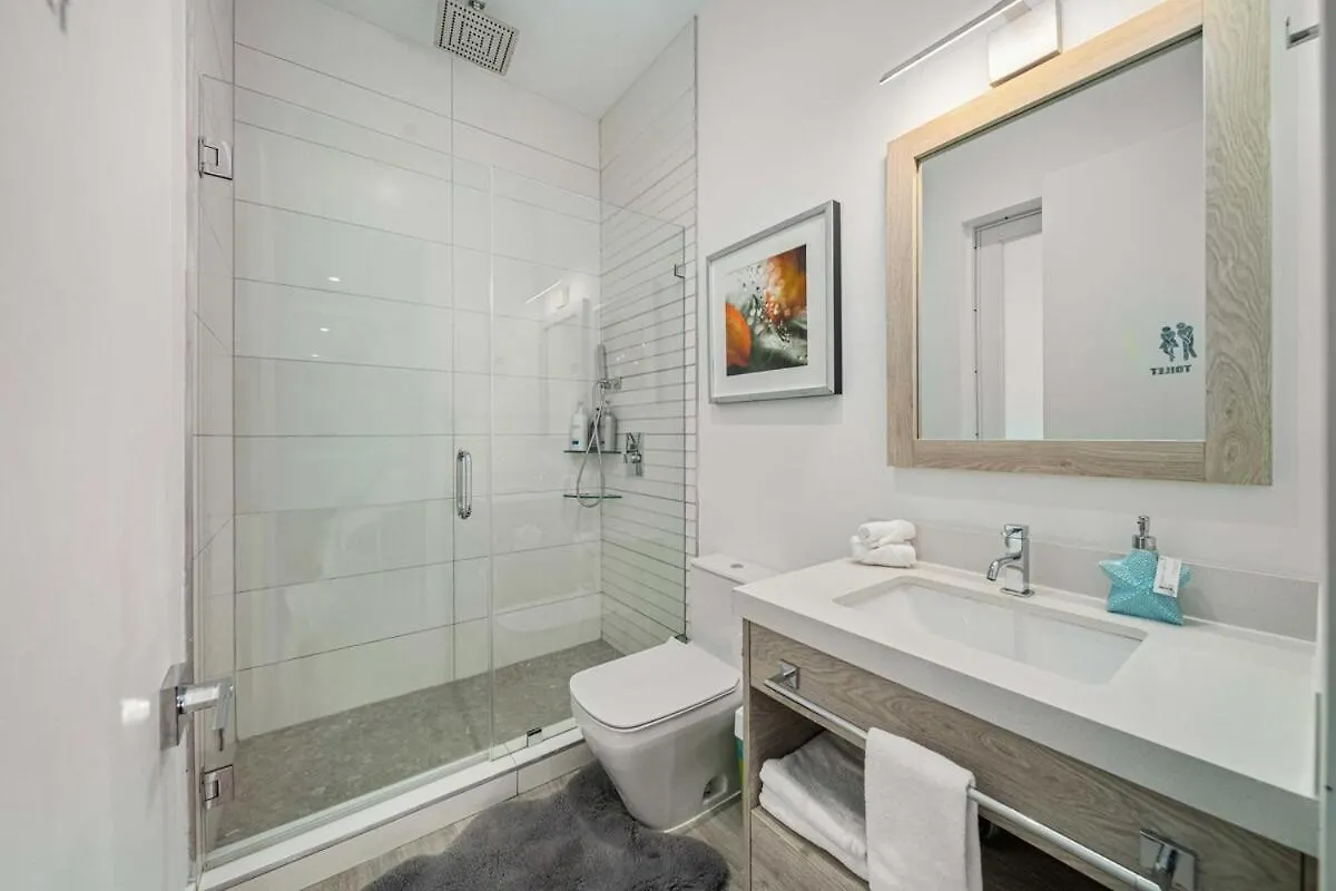 Modern Haven In Paradise W Heated Eco Pool 5b 4b Villa *