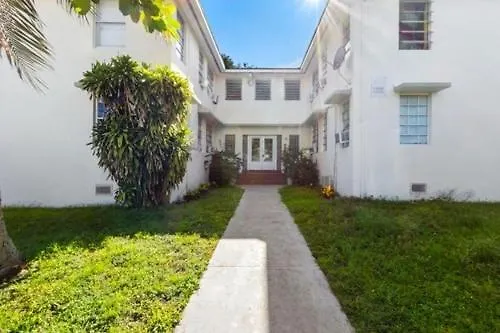 Brickell Stay: Near Downtown Pet-friendly Miami