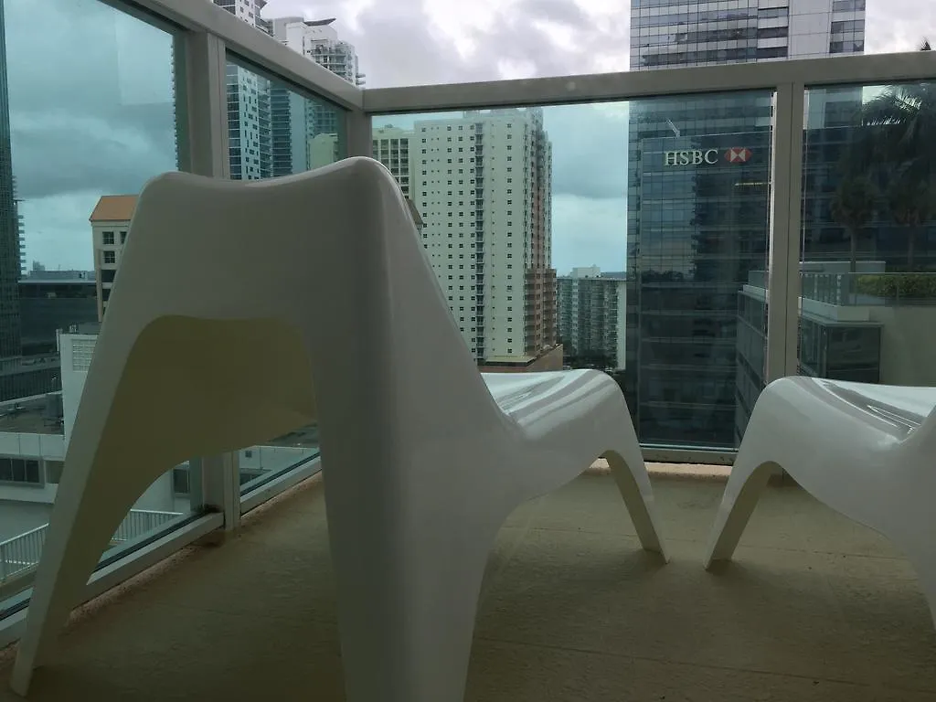 Lyx At One Broadway In Brickell マイアミ