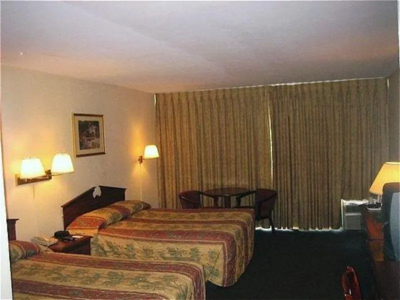 Hotel Chateaubleau 2*