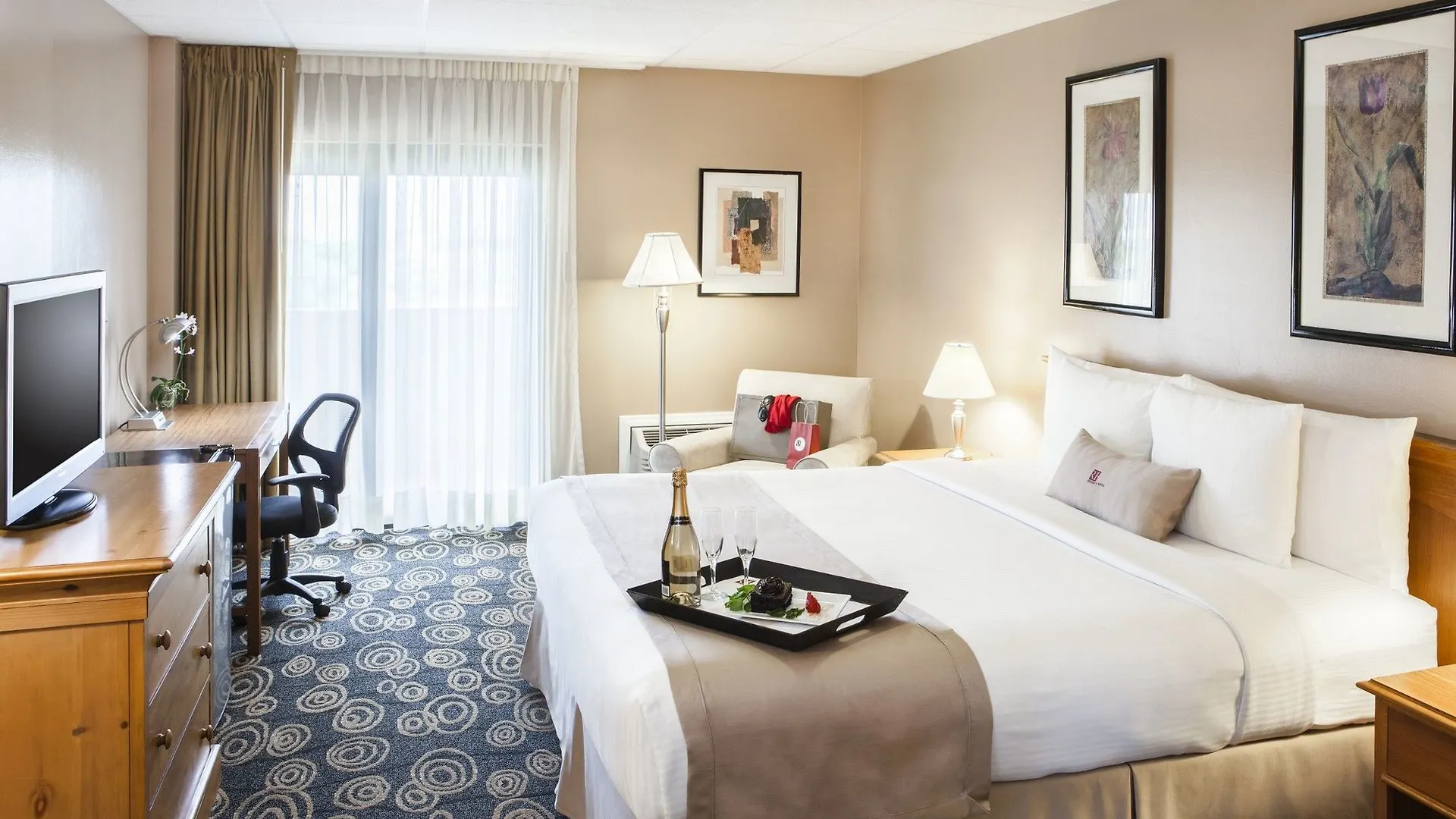 Regency Airport By Sonesta Miami