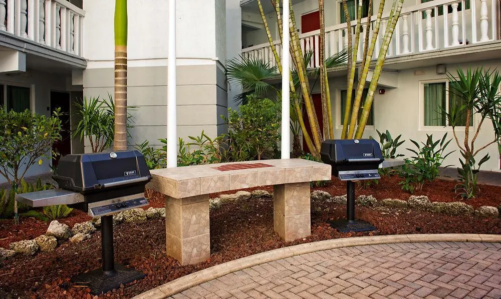 Hotel Coconut Grove