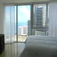 Sky At Brickell Bay דירה