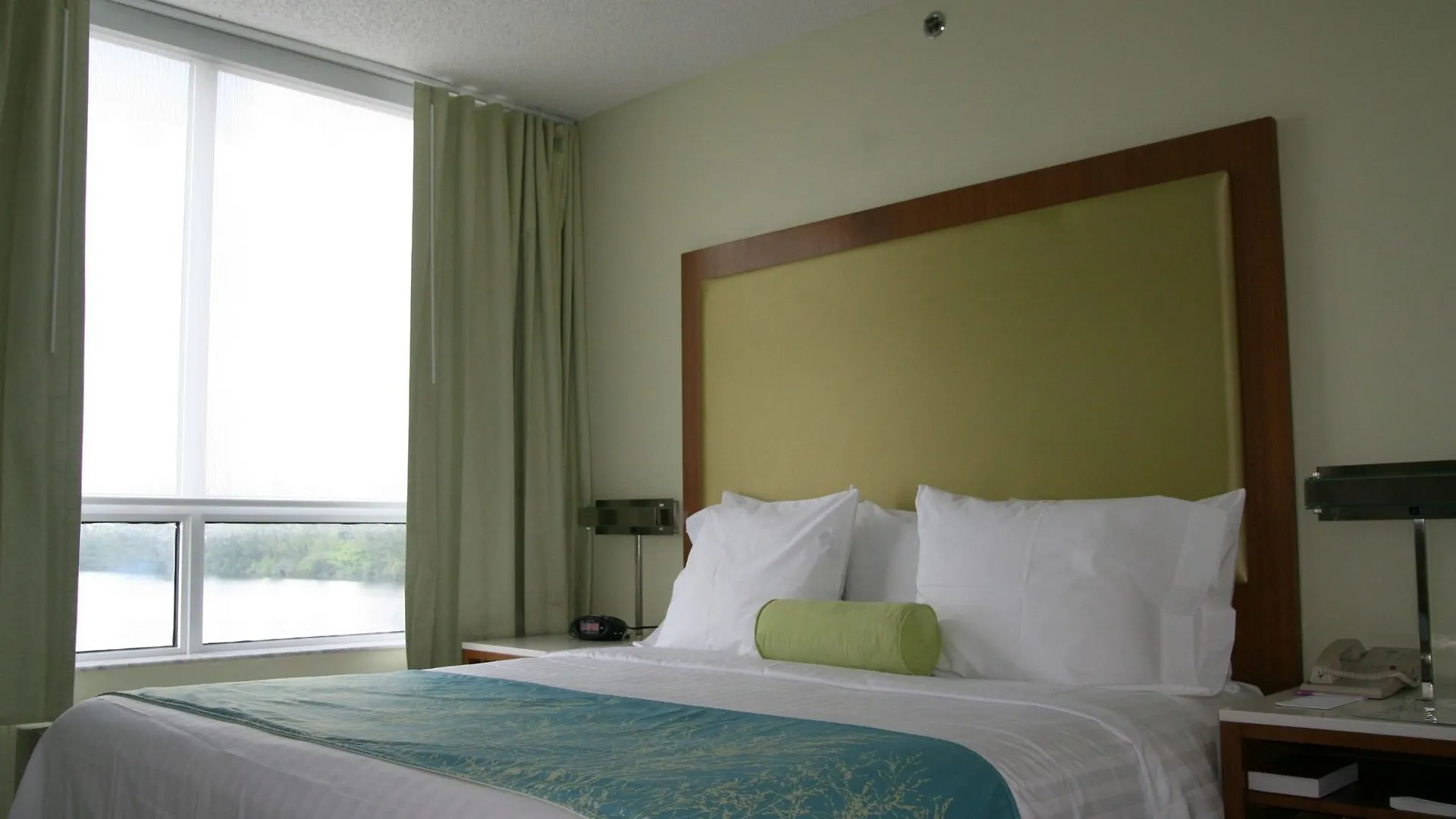 Springhill By Marriott Airport South Blue Lagoon Area 3*