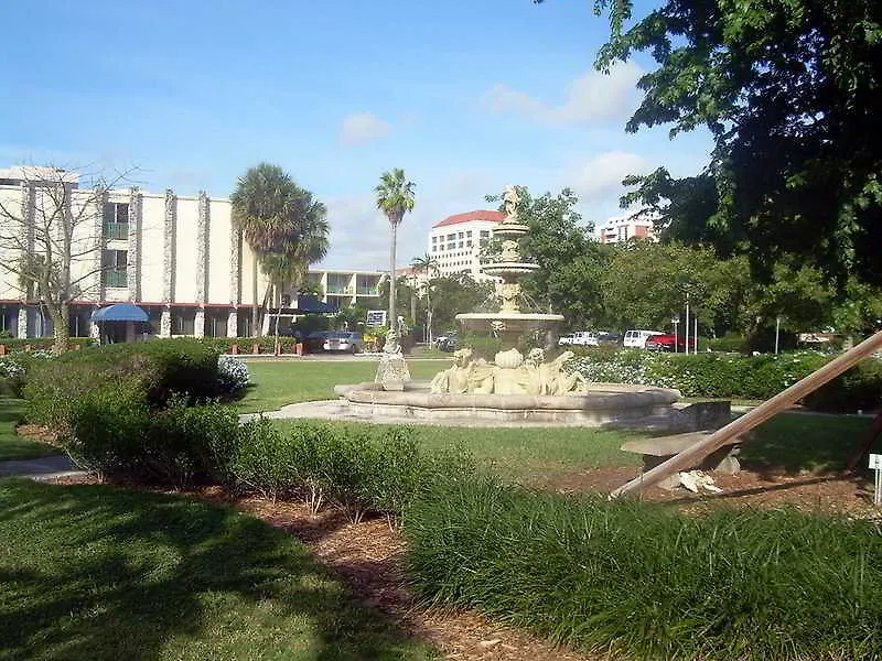 Chateaubleau Coral Gables