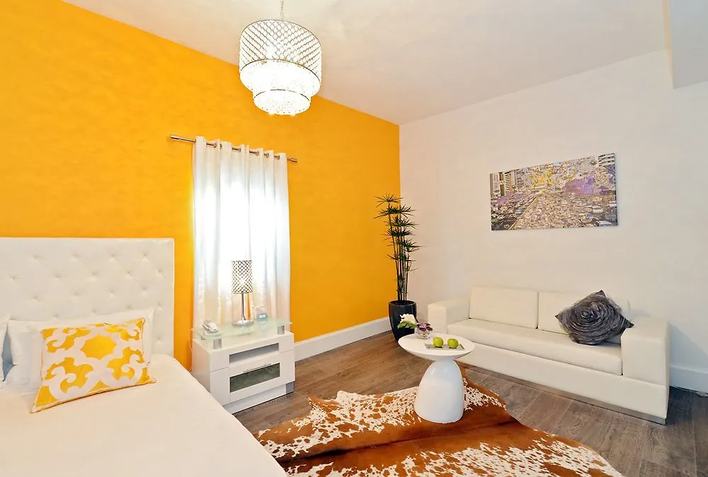 Apartahotel Ithaca 3*