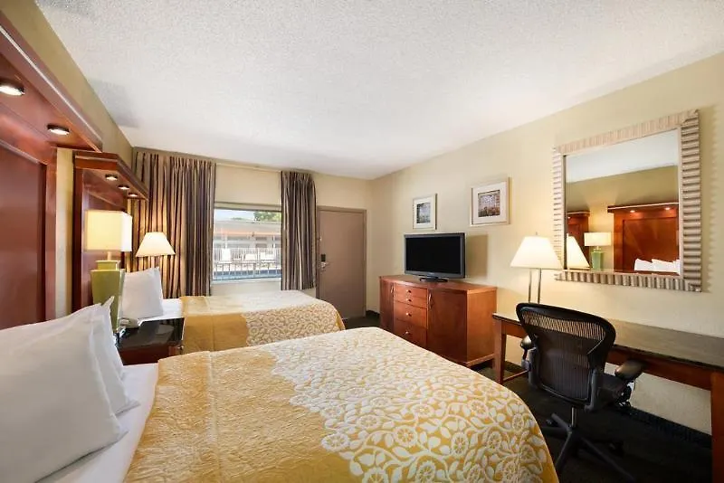 Ξενοδοχείο Days By Wyndham Miami Airport North 2*