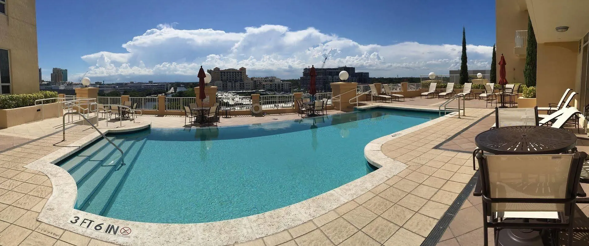 Hotel Towers Of Dadeland By Vacations