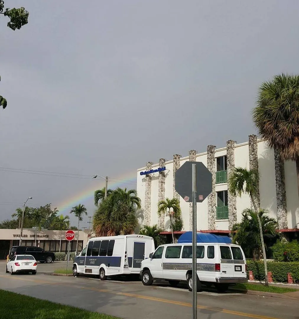 Hotel Chateaubleau Coral Gables