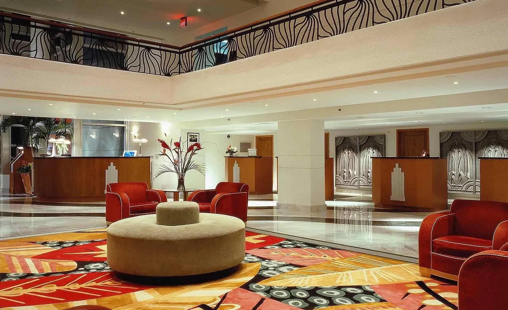 Hotel Pullman Airport 4*
