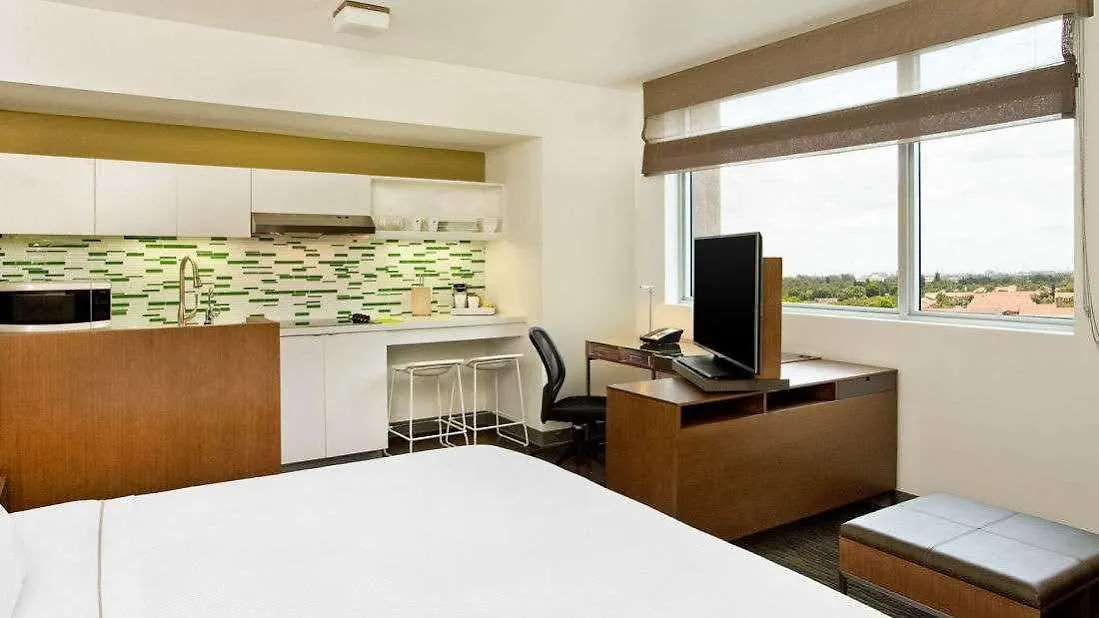 Element Miami Doral Sweetwater