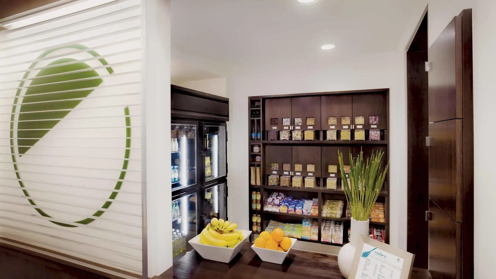 Hotel Element Miami Doral 3*