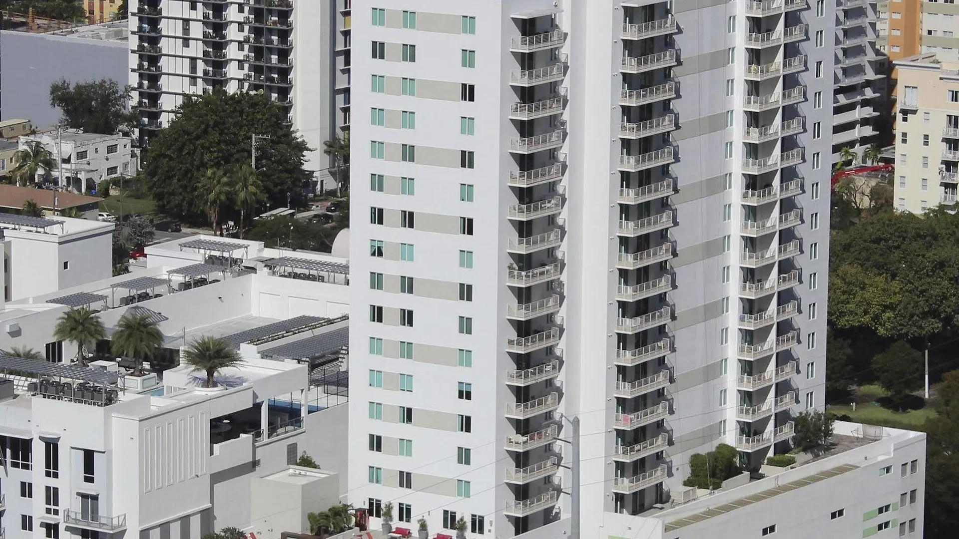 By Vacation District Apartment *