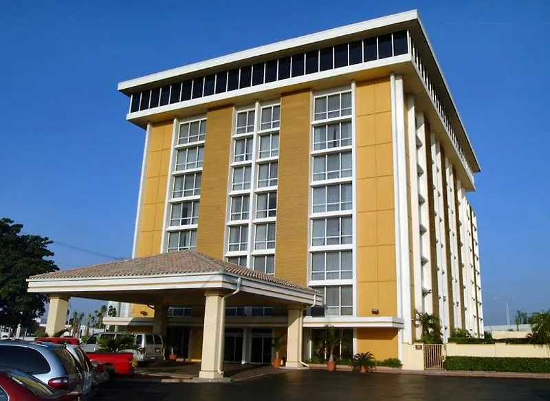 Miami International Airport By Ihg Hotel 3*