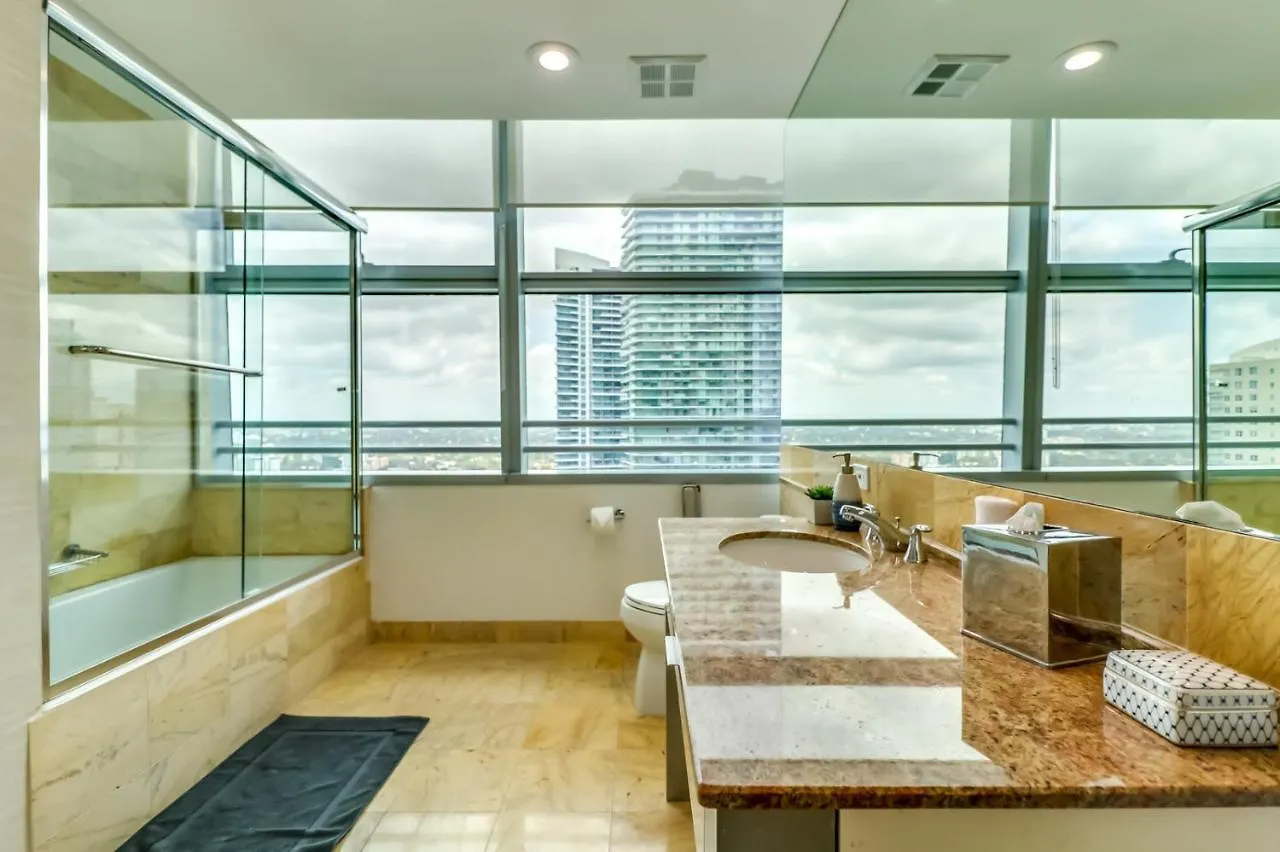 Luxury 3 Bedroom Full Service Ferienhaus